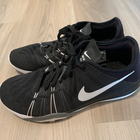 Nike Women’s Training Sneakers - Picture 10 of 12